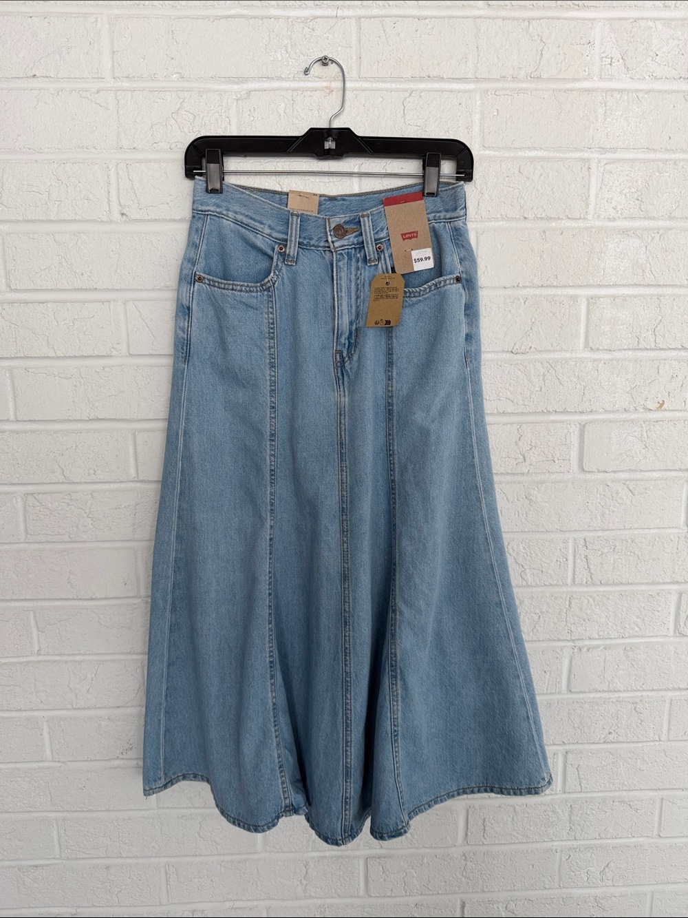 Levi's Light Blue Flared A Lined Jeans Skirt w/Belt Loops & Pockets Size 24